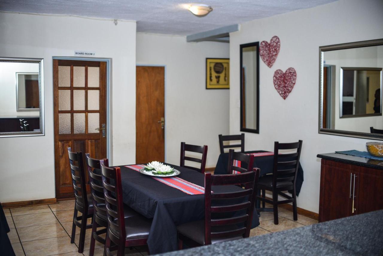 Tshedza Guest Lodge Louis Trichardt Εξωτερικό φωτογραφία
